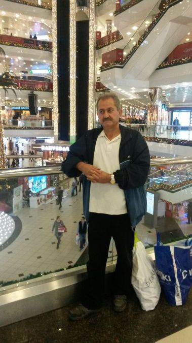 behrouz, 60, Laguna Niguel, United States