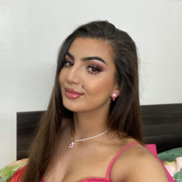 Azra, 31, Los Angeles, United States