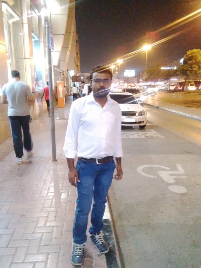 faheem, 38, Dubai, United Arab Emirates