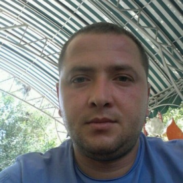 Armen Demirchyan, 43, Armenia, Colombia