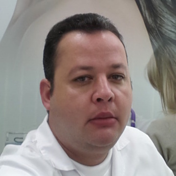 mazen tawfek, 52, Kuwait, Iraq