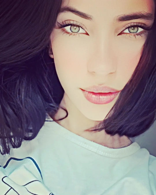 Røs Sĕlla, 22, Sousse, Tunisia