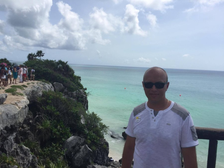 Viktor Lyahovych, 44, Chicago, United States