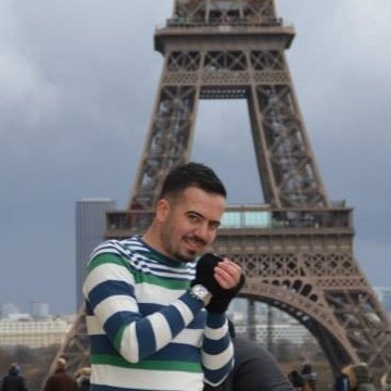 ALI, 36, Washington, United States