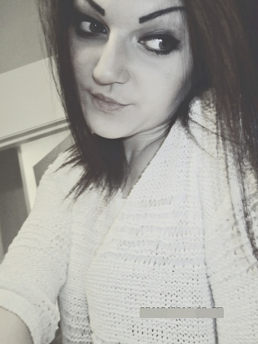 Zina Untu, 33, Arlington, United States