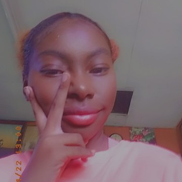 Rash Deleshie Hope, 24, San Ignacio, Belize