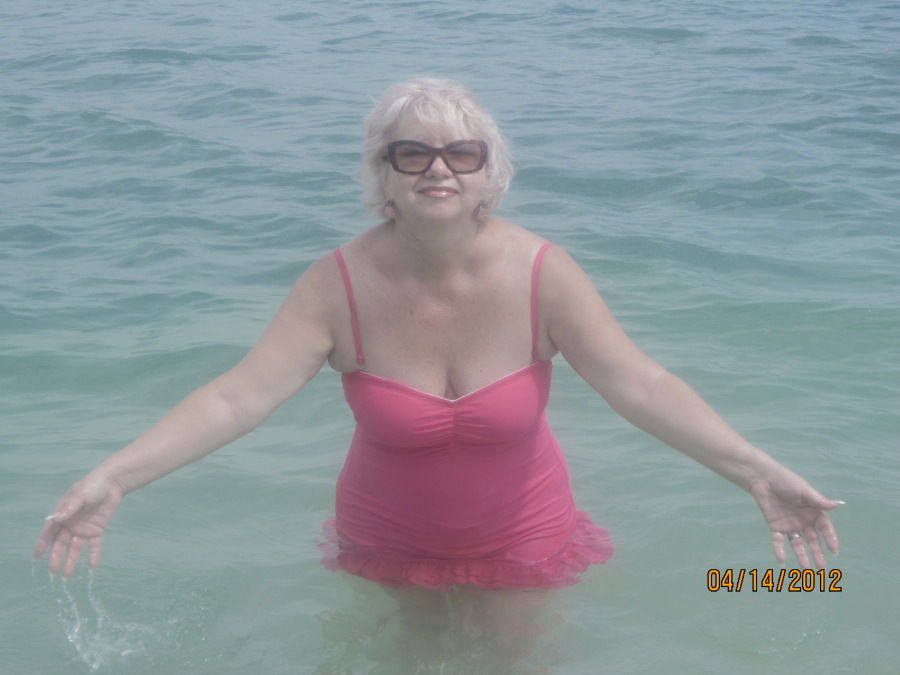 Надежда, 72, Donetsk, Ukraine