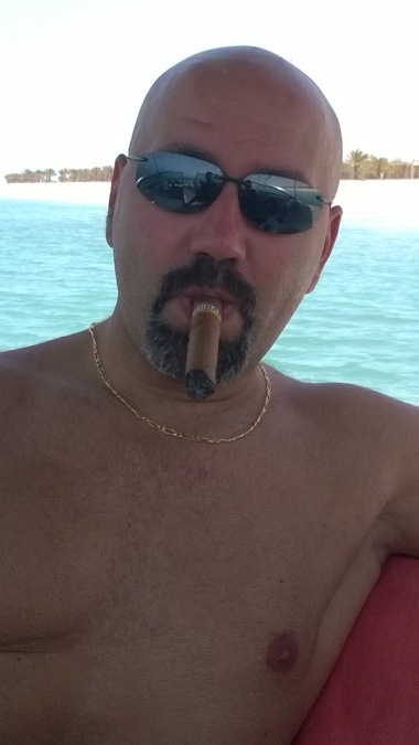 jad, 55, Abu Dhabi, United Arab Emirates