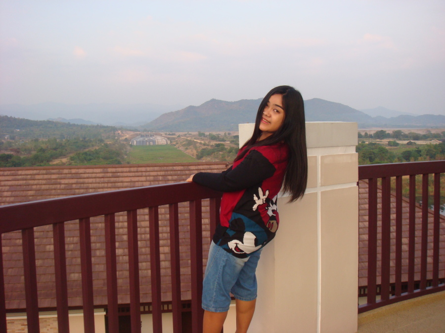 ถ้าเธอเลิกกับเขา มารักฉันได้ใหม, 44, Bangkok, Thailand