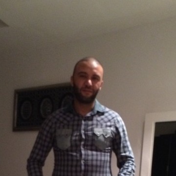 Sofien, 51, Dubai, United Arab Emirates