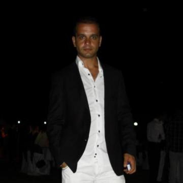 Fatih Kocaman, 42, Kusadasi, Turkey