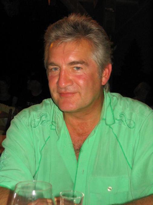 lewis, 52, California, United States