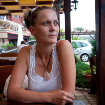 Yuliya, 48, Almaty, Kazakhstan