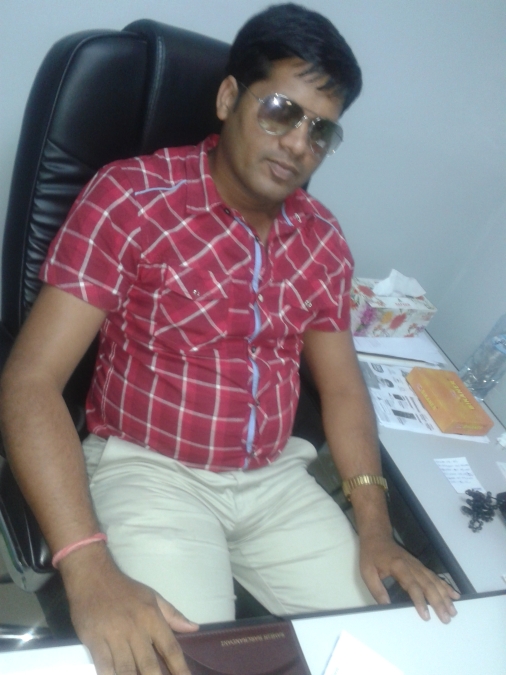 vashisth, 41, Sharjah, United Arab Emirates