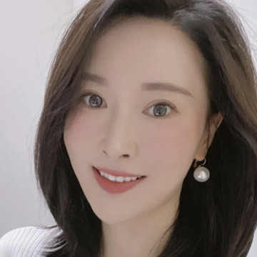 Alma Lee, 37, Vientiane, Laos