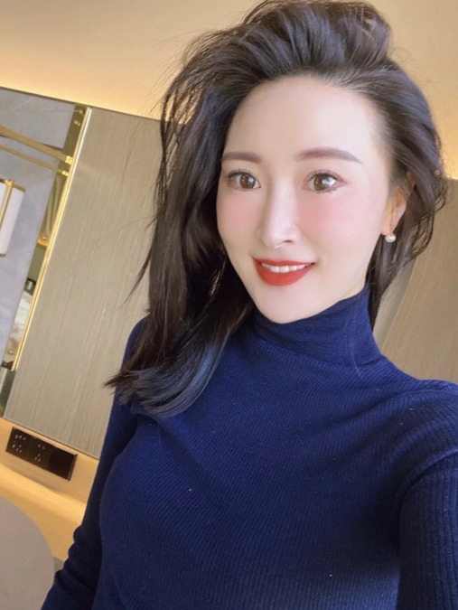 Alma Lee, 37, Vientiane, Laos