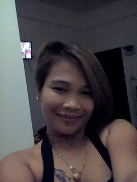 Miss  Rattikran  Somvong, 43, Nakhon Thai, Thailand