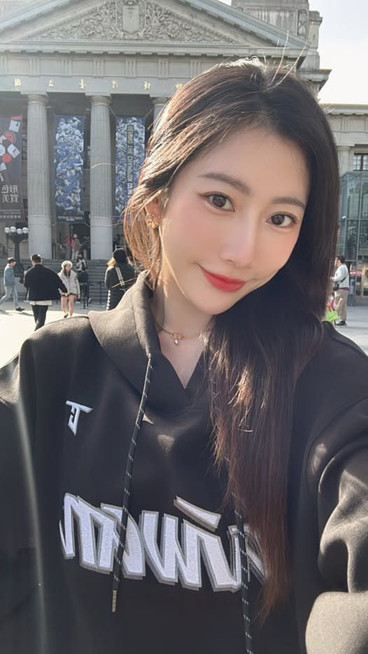 YIngchenzhang, 34, Seoul, South Korea
