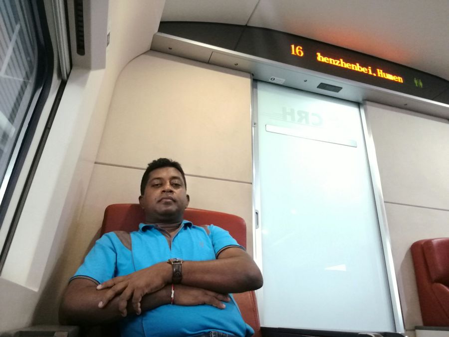 Tharanga, 43, Colombo, Sri Lanka