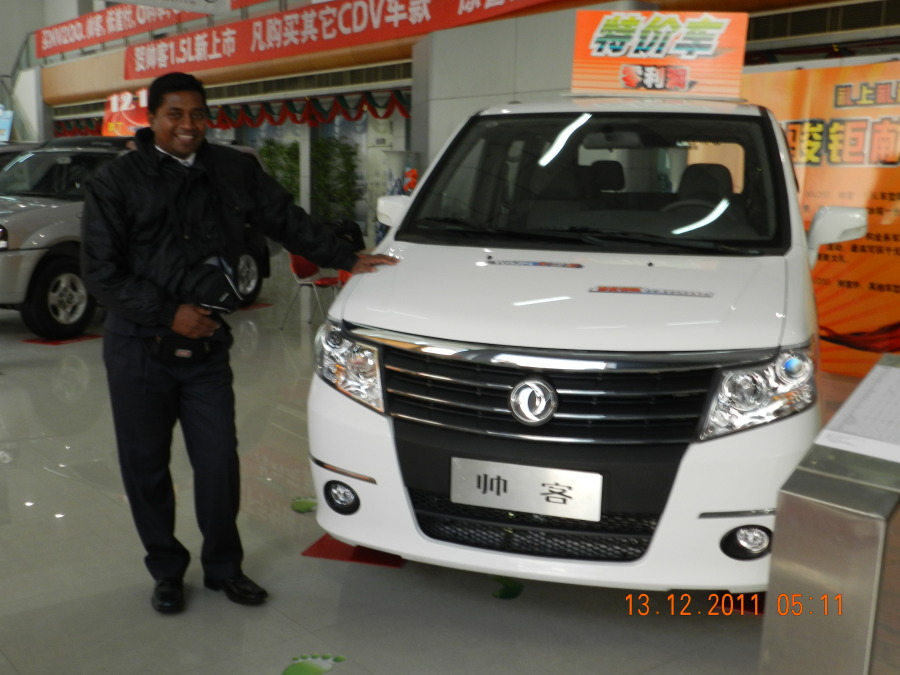 Tharanga, 43, Colombo, Sri Lanka