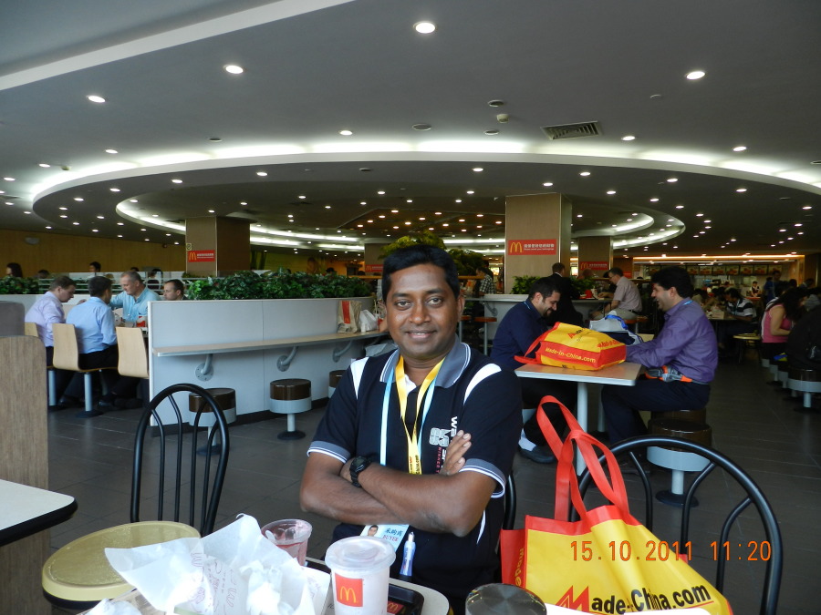 Tharanga, 43, Colombo, Sri Lanka