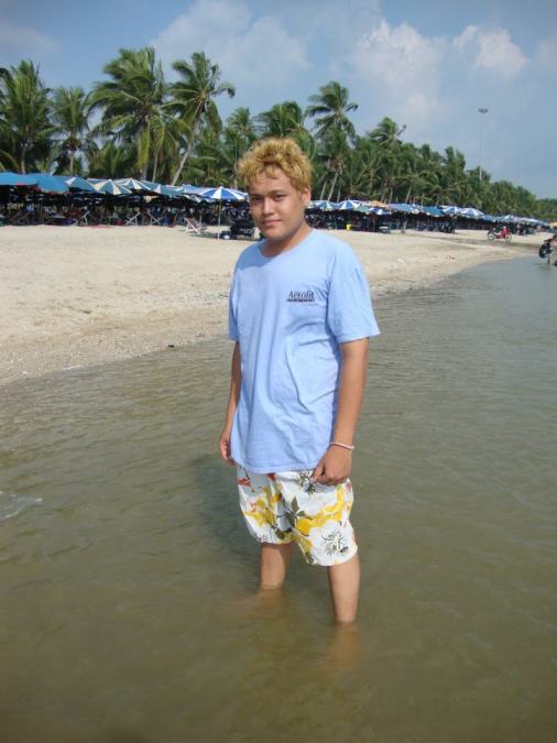 GuKong Changkaew, 36, Bangkok, Thailand