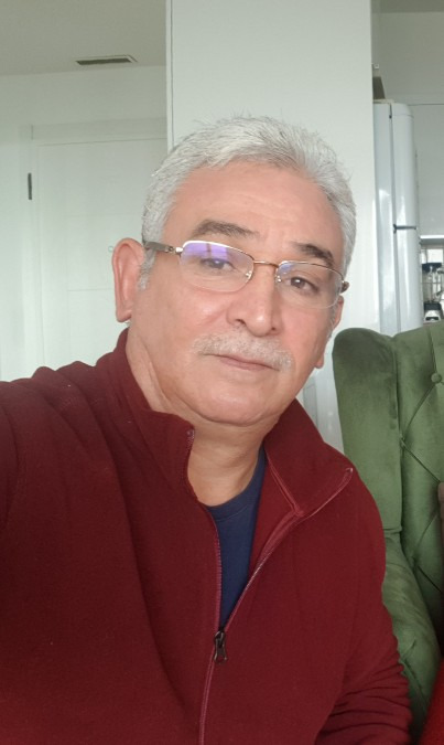 Osama Naas, 62, Istanbul, Turkey