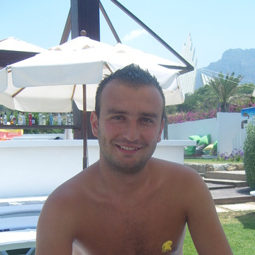 Huseyin Sarp, 42, Izmir, Turkey
