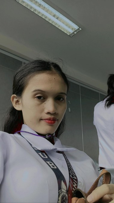 Christel Plaida, 25, Legaspi, Philippines