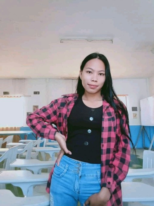 Dennalyn Cabilin, 23, Villaba, Philippines