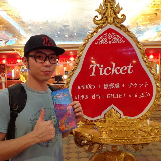 Bambang, 40, Surabaya, Indonesia