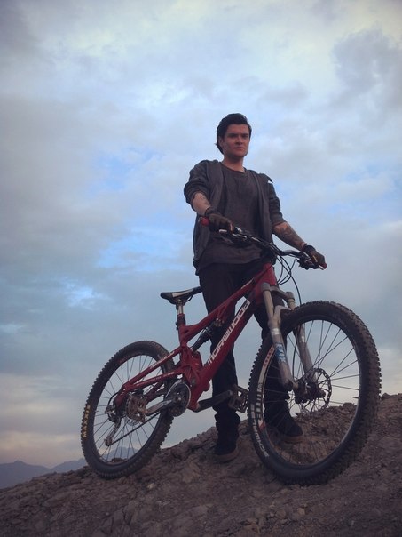 Dima Cheshko, 34, Tel Aviv, Israel