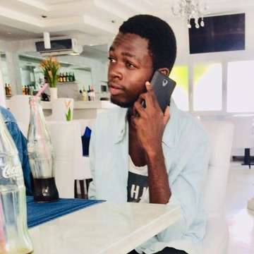 Âçhrâf J'sûïs, 26, Lome, Togo