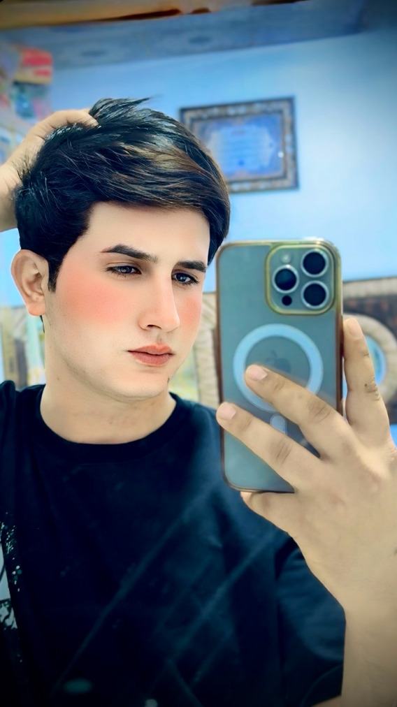 حسين طالب, 18, Basrah, Iraq