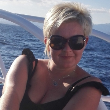 Александра , 50, Saint Petersburg, Russian Federation