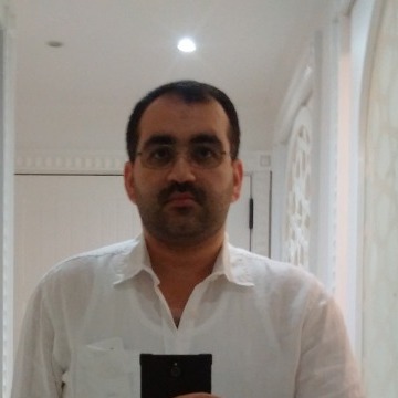 Hashim, 41, Dubai, United Arab Emirates