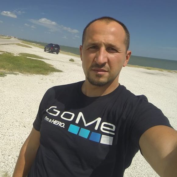 Zee, 46, Washington, United States