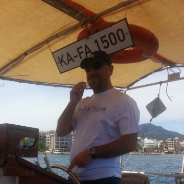 Levent, 43, Izmir, Turkey