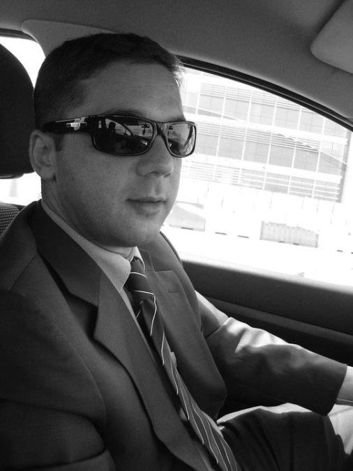 Nemo, 47, Dubai, United Arab Emirates