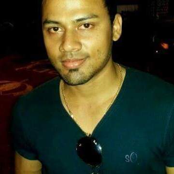 Vinu, 36, Ernakulam, India