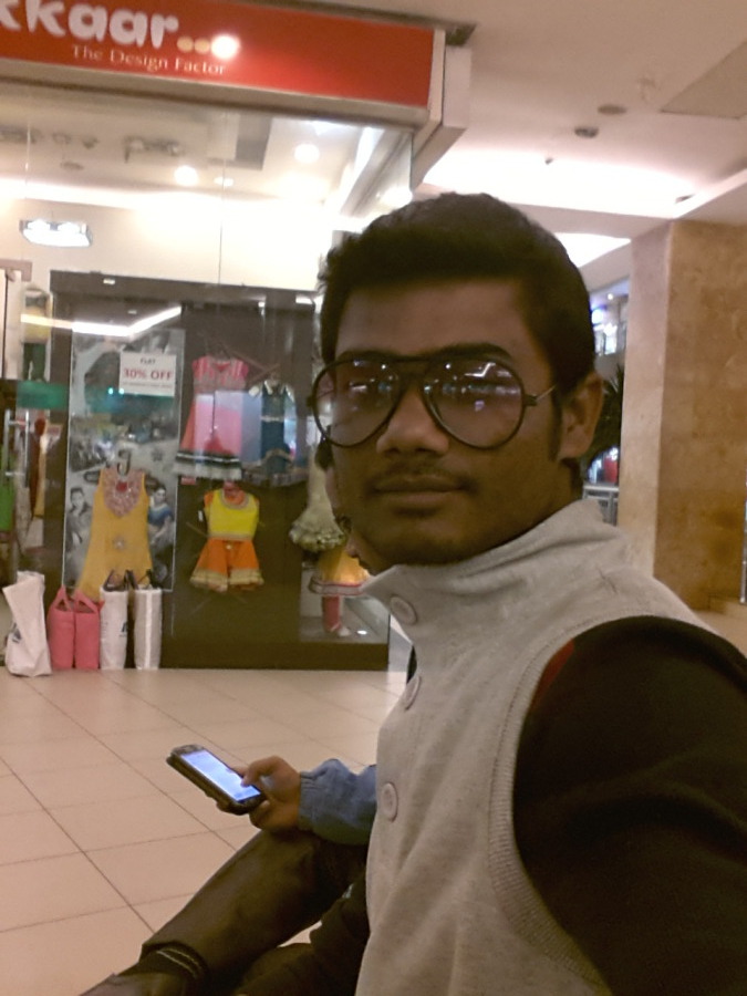 Rohan Ravi Raj, 34, Ni Dilli, India