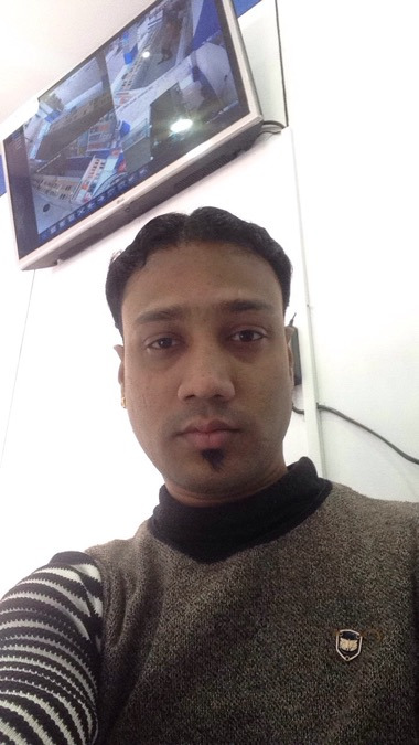 Pinku Raaz, 38, Kathmandu, Nepal