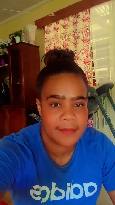 Iva dridri Fong, 33, Suva, Fiji
