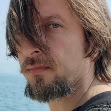 Tuncay Bayraktar, 43, Izmit, Turkey