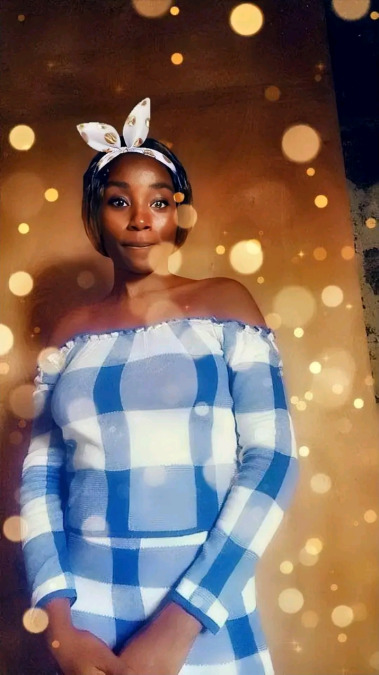 Grâce Mtoutoume, 21, Libreville, Gabon