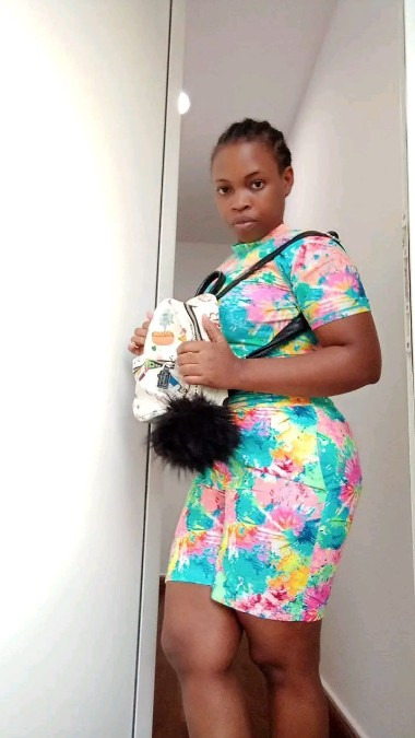 Kam, 23, Abu Dhabi, United Arab Emirates