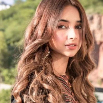 Asma, 34, Islamabad, Pakistan