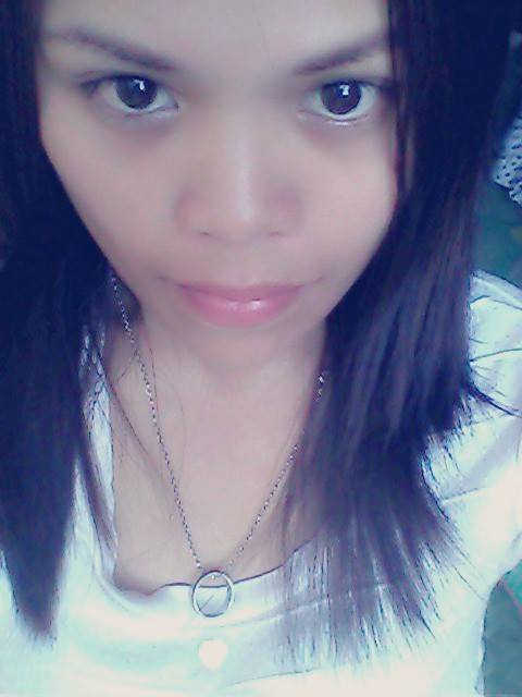 Ysamarie Estrera, 37, Leyte, Philippines