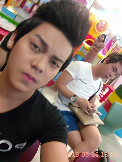 hteinlin, 38, Yangon, Myanmar