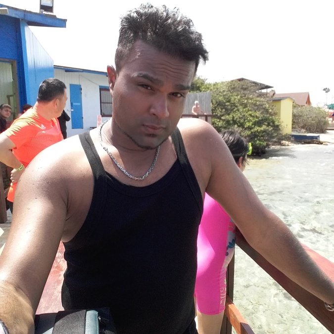 feroz, 35, Paramaribo, Suriname